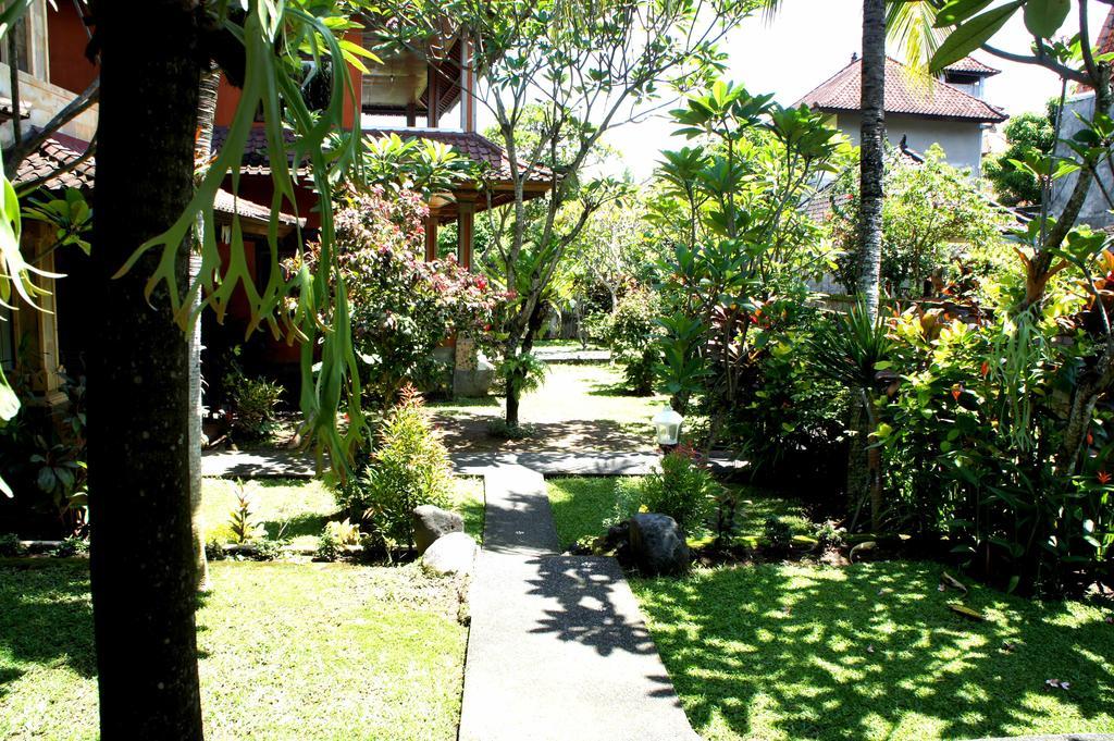 Dewi Ayu Accomodation Ubud Exterior foto